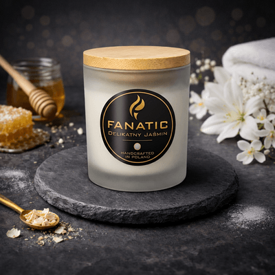 Delikatny Jaśmin — świeca zapachowa premium